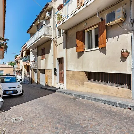 Tra Il Centro E Il Mare Con Terrazzo Aci Castello