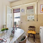 Tra Il Centro E Il Mare Con Terrazzo Appartamento Aci Castello